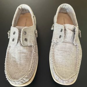 John Varvatos no lace boat or deck shoes. Uaedbut in good shape, see photos.